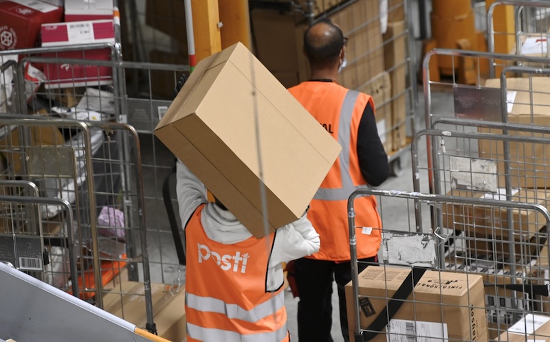 Posti to cut 121 jobs after change negotiations
