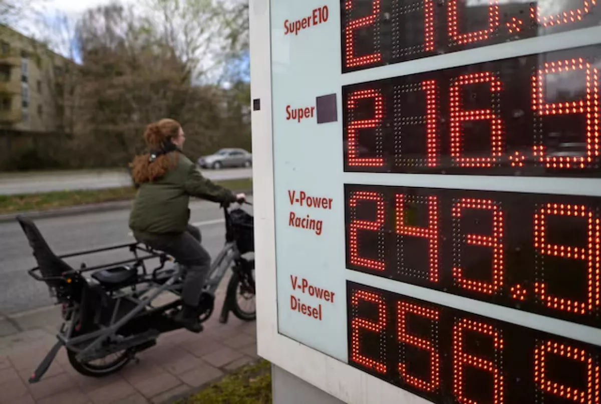 Berlin moves to cap gasoline and diesel price increases