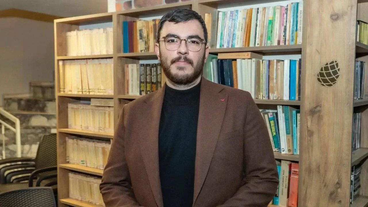 Jailed Turkish journalist faces new criminal case over reposted news report