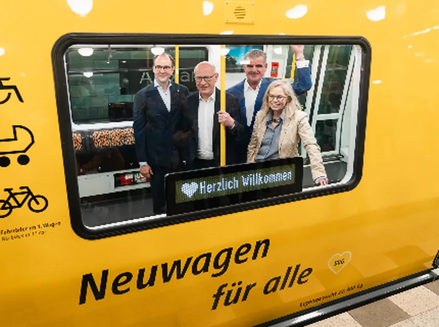36 J-series trains start on Berlin U5 to U9 36 J-series trains start on Berlin U5 to U9