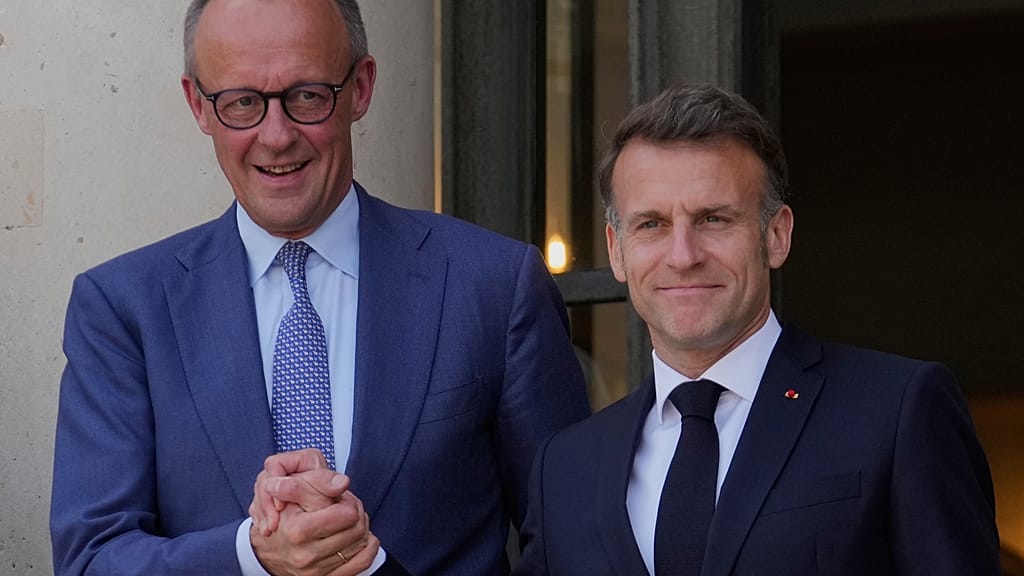 Paris and Berlin push 'gradual integration' plan into EU ahead of Balkans summit