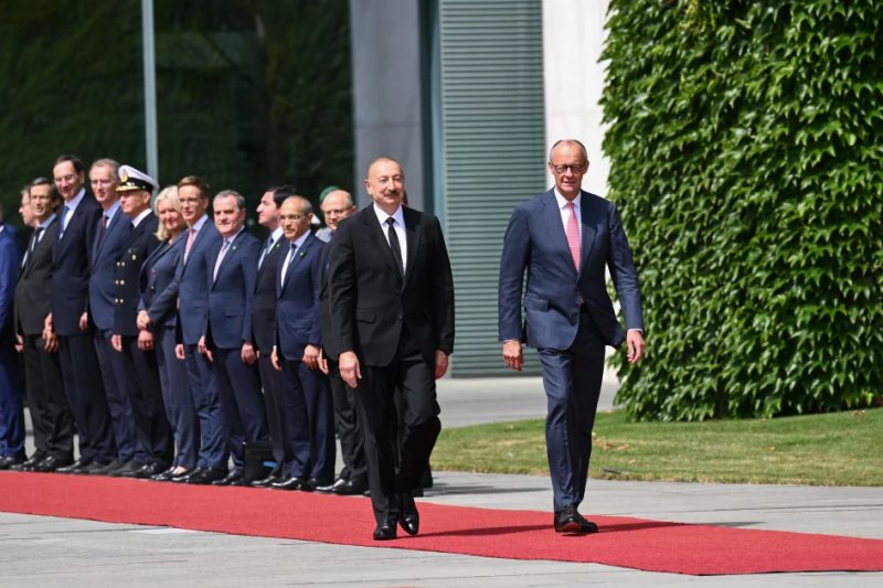 News about - Berlin hosts official welcome ceremony for Azerbaijani president -  PHOTO 