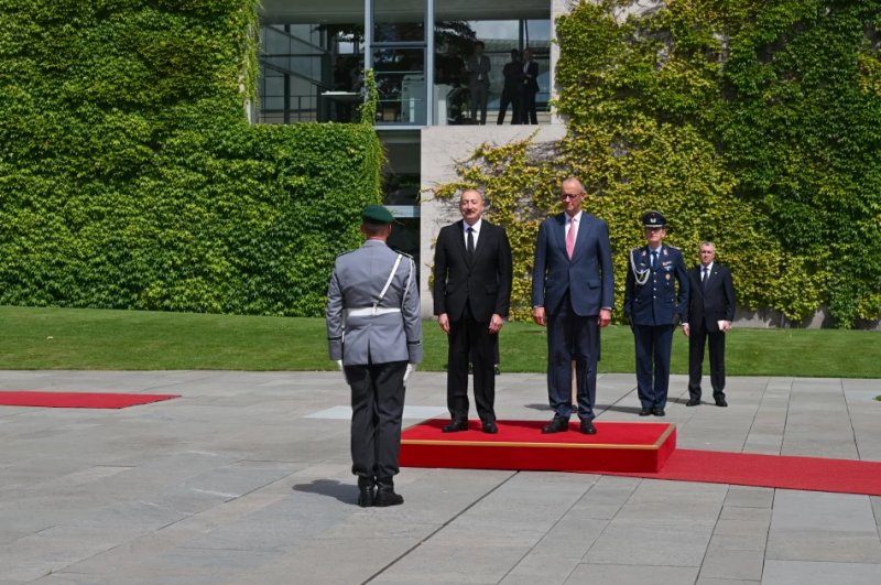 News about - Berlin hosts official welcome ceremony for Azerbaijani president -  PHOTO 
