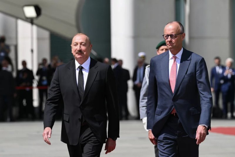 News about - Berlin hosts official welcome ceremony for Azerbaijani president -  PHOTO 