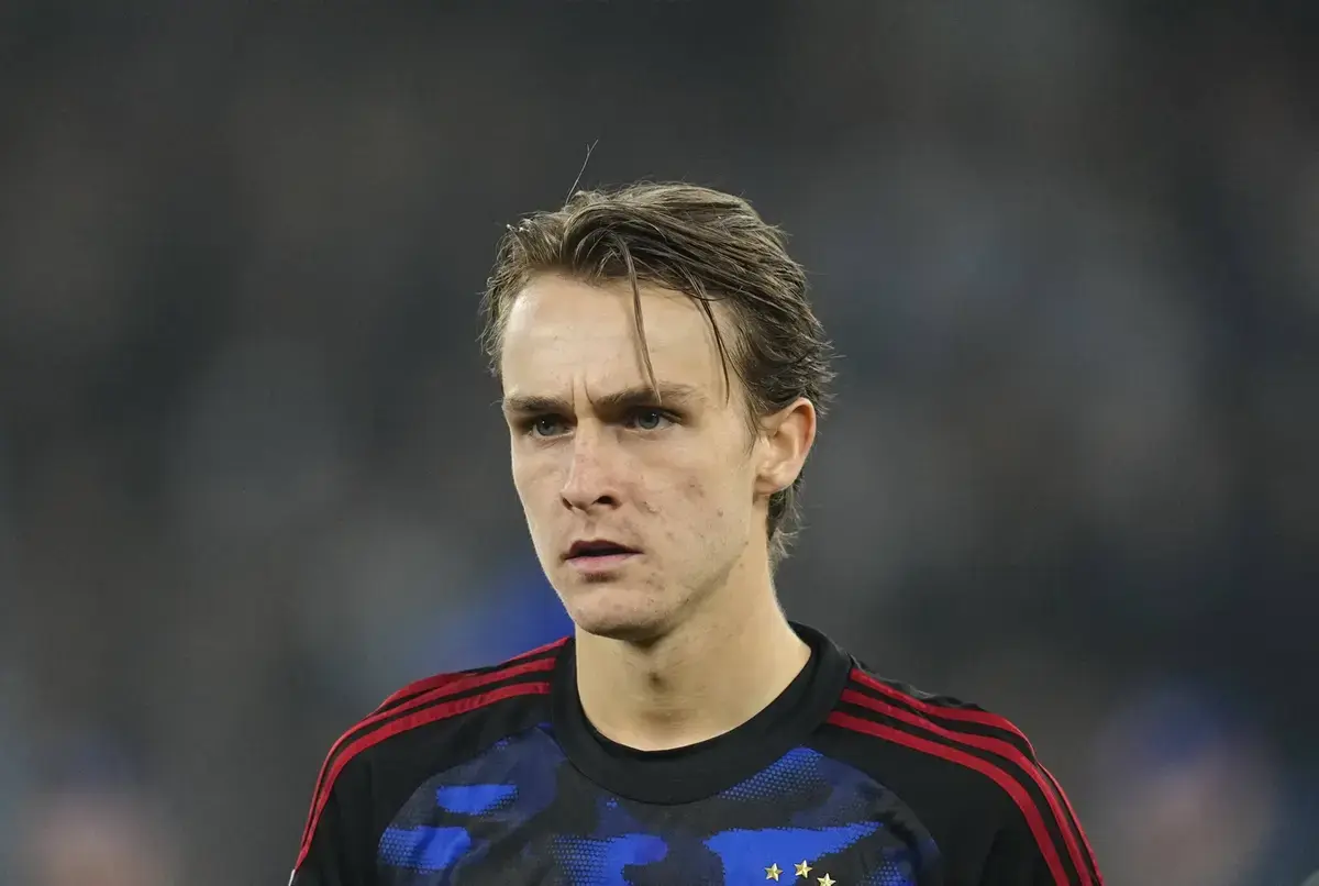 Celtic looking at Cophagen's Clem and RB Leipzig's Gomis...