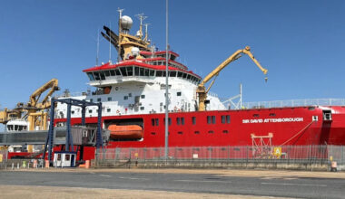 Scientists sail to Greenland to study melting ice sheets