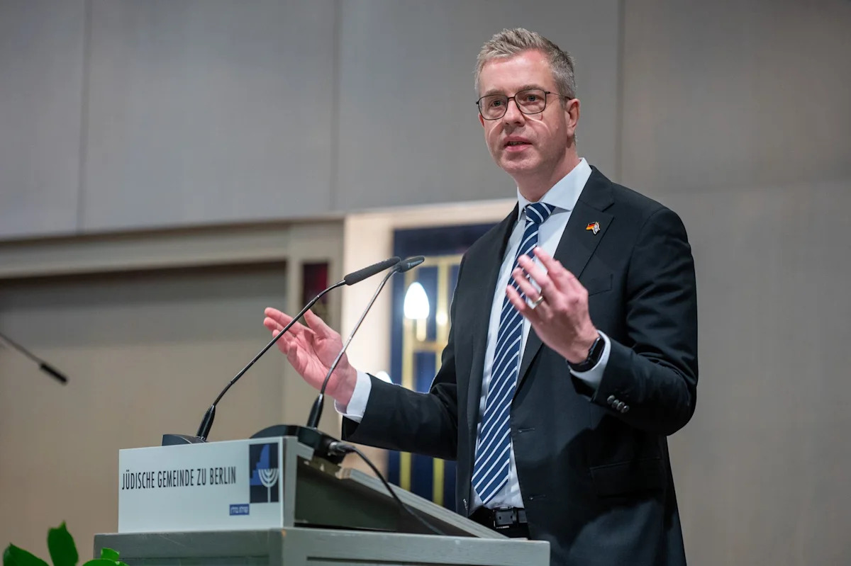 Berlin conservatives to pick new mayoral candidate months before vote