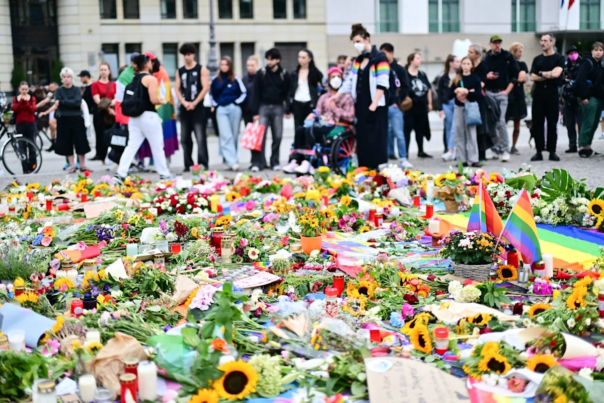 Warsaw investigates Berlin Pride attack that killed Polish mother