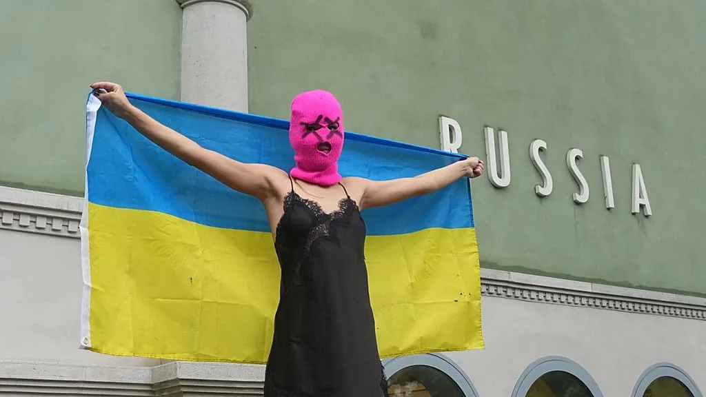 Russia at Venice Biennale, Brussels cuts €2 million in EU funds: appeal planned