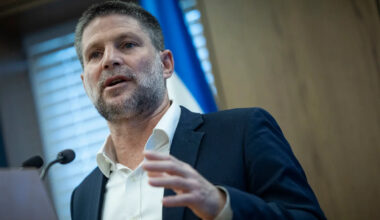 Israel 'will return to the whole of Gaza,' should 'erase' Oslo Accords, Smotrich says