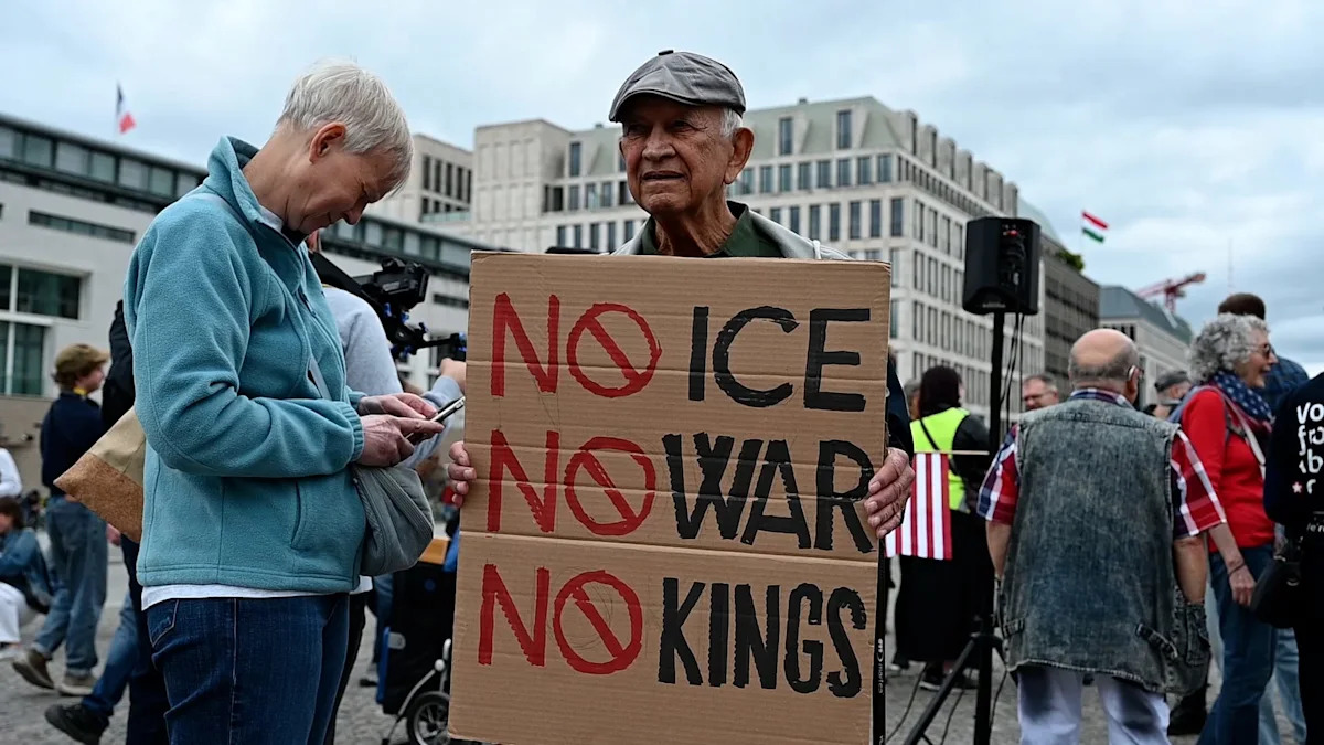 Protesters rally outside US Embassy in Berlin on Independence Day