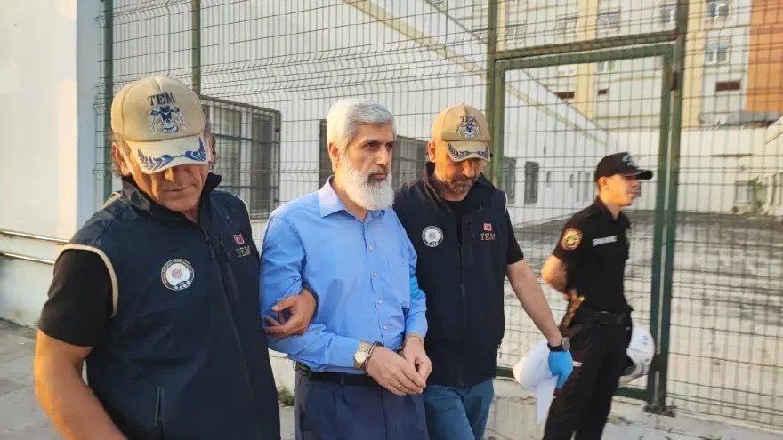 Turkey detains anti-gov’t Islamic preacher, wife in morning raids
