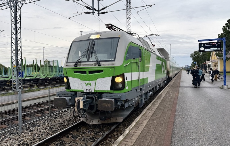 Finland and Sweden restore passenger rail link after 38 years