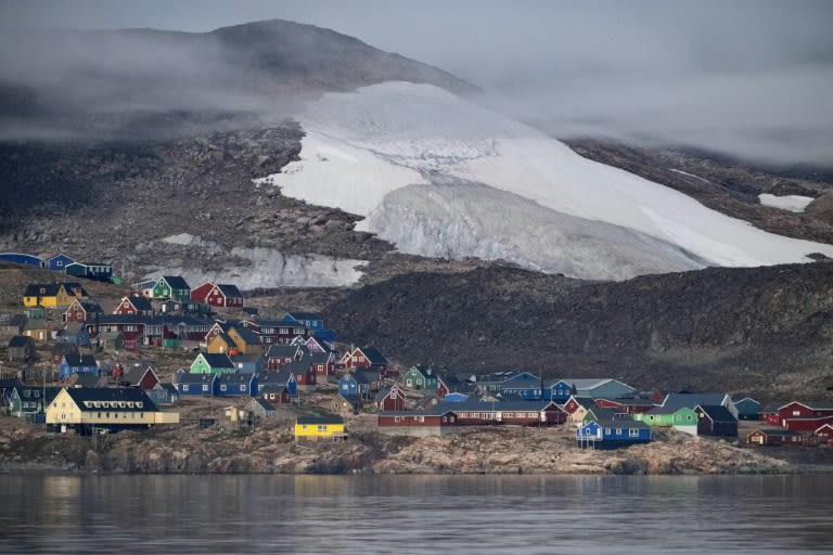 US company stokes Greenland tensions by unloading drilling gear