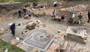 Archaeologists uncover treasures of Vilnius’ Great Synagogue as Lithuanian Jews dispute its future