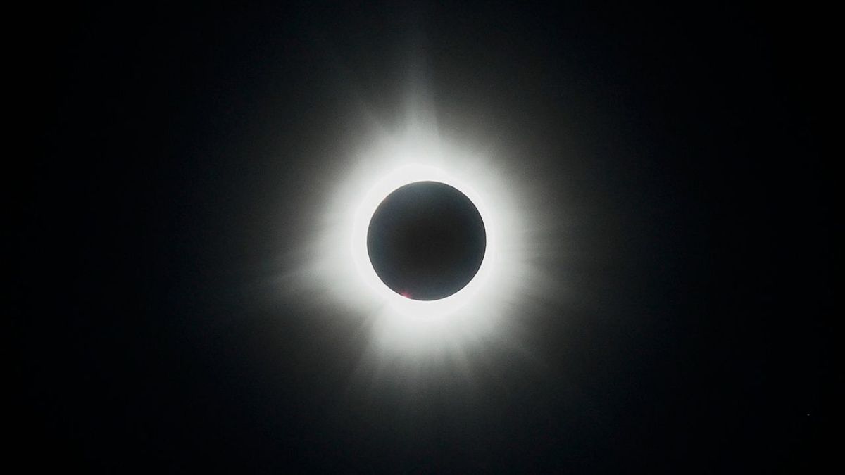 1 week to go until a dramatic total solar eclipse darkens the skies over Spain, Iceland and Greenland