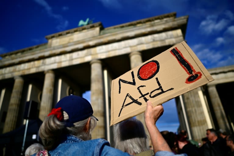 Far-right victory in Germany draws protesters in Berlin