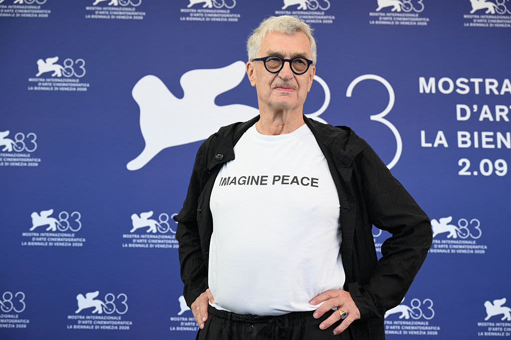 Wim Wenders Revisits Berlin Comments On Filmmakers & Politics That Led To A Firestorm — Venice