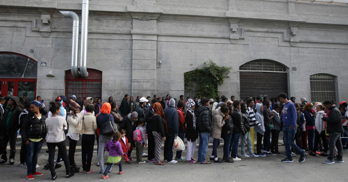 5 EU nations agree on model to send rejected migrants to 'return hubs' as early as 2027