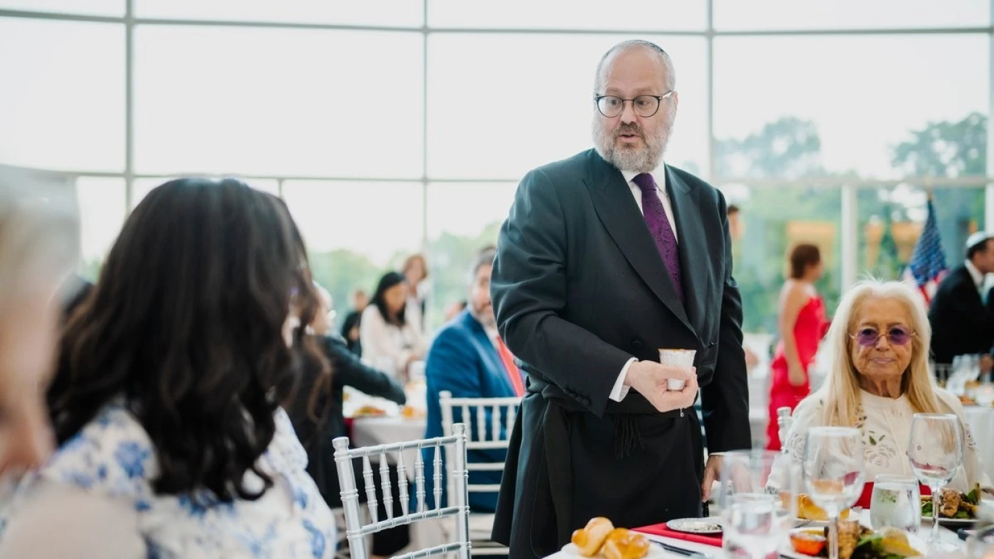 US antisemitism envoy opposes Vilnius building on Jewish cemetery - Israel & Jewish News