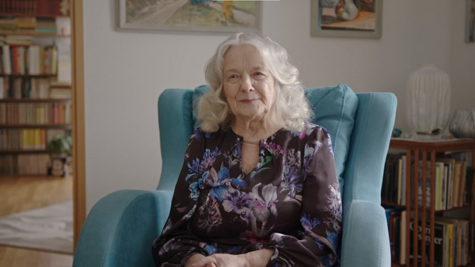 Arvustus. "Õpetaja 12. Uluotsa maja": Lehte Hainsalu elav kirjanduslugu | Kirjandus