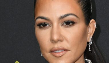 FOTO | Kuidas meeldib? Kourtney Kardashian läheb sügisele vastu uue soenguga