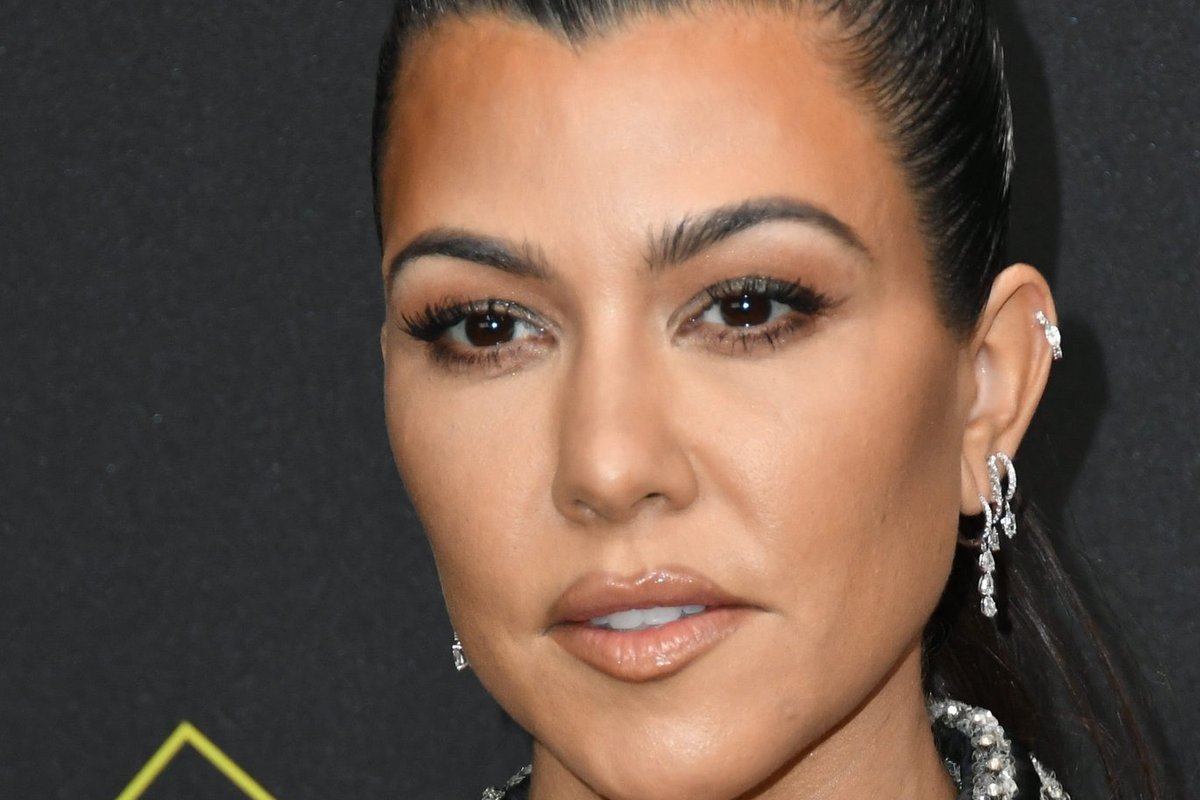FOTO | Kuidas meeldib? Kourtney Kardashian läheb sügisele vastu uue soenguga