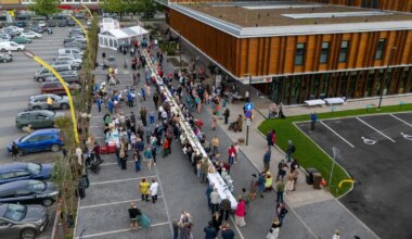 Pikk laud jäi sünnipäevalistele lühikeseks