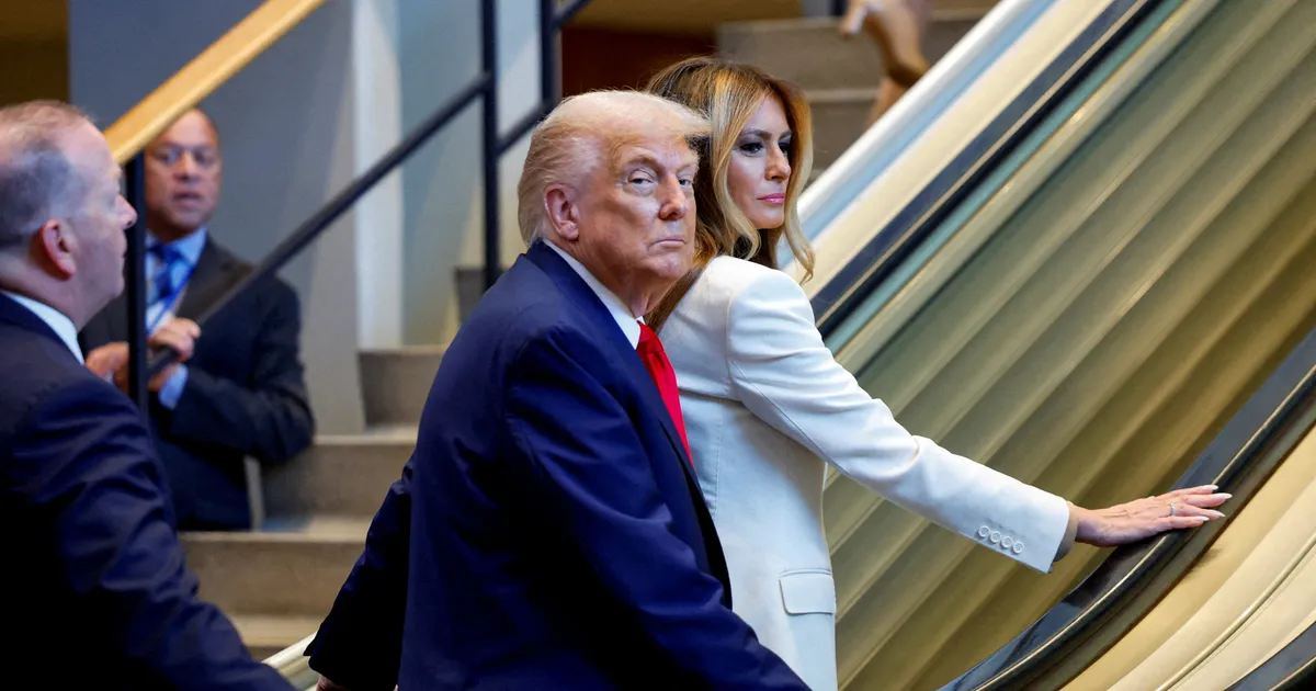 VIDEOD ⟩ ÜRO usub teadvat, miks eskalaator Trumpi nina ees peatus - Elu24