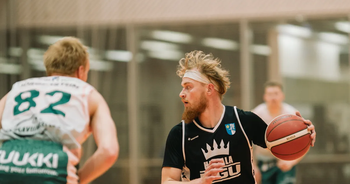FOTOD ⟩ Haljala NGU korvpallimeeskond kaotas napilt Maaülikoolile