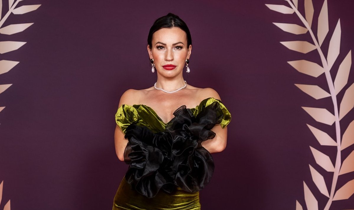 TAHAB OLLA TÄIUSLIK Silvia tunnistab, et artistina kriipis tema varasem rinnapartii alati veidi hinge. Ta tunneb, et tuntud inimesena peab ta olema perfektne. Pärast rinnasuurendusoperatsiooni on tšellodiiva enda sõnul  enesekindlam kui iial enne.