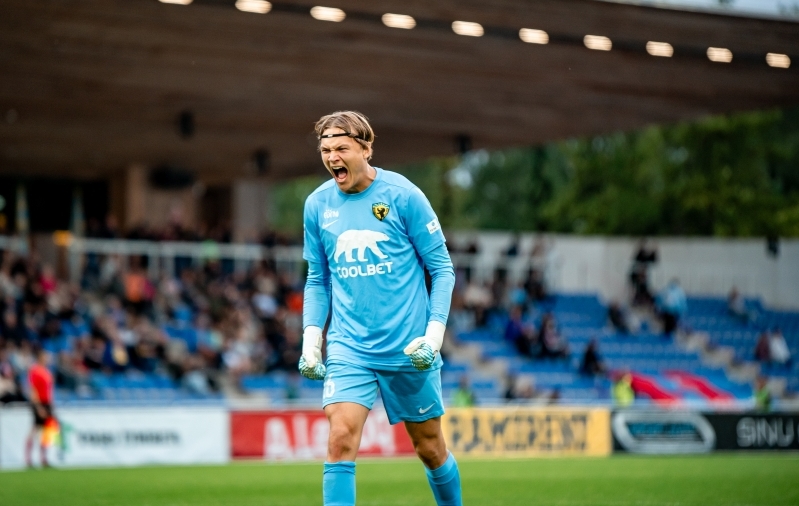 Ott Nõmm hoidis kolmes mängus oma värava puhtana. Foto: Svetlana Valijeva