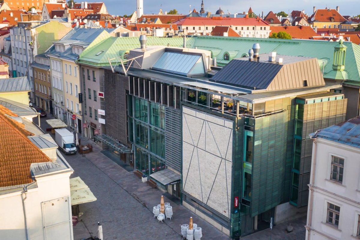 25 aastat Tallinna vanalinna südames. De La Gardie kaubanduskeskus tähistab veerandsajandat juubelit