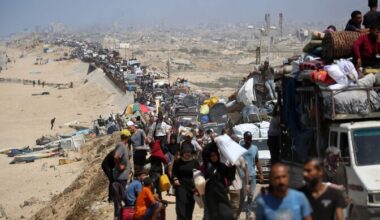 Iisraeli armee hoiatas Gaza linna elanikke enneolematu rünnaku eest | Välismaa