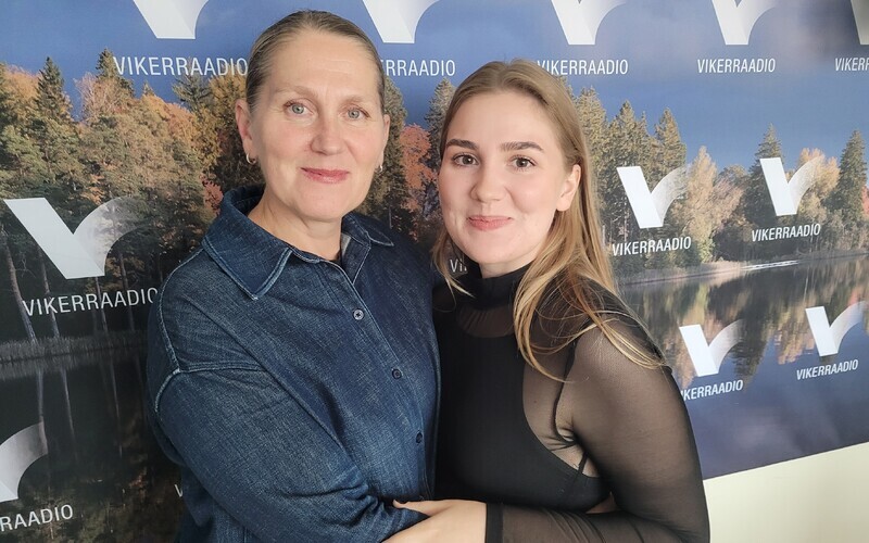 Käbi ei kuku... Haide Männamäe ja Emma Tross | Vikerraadio