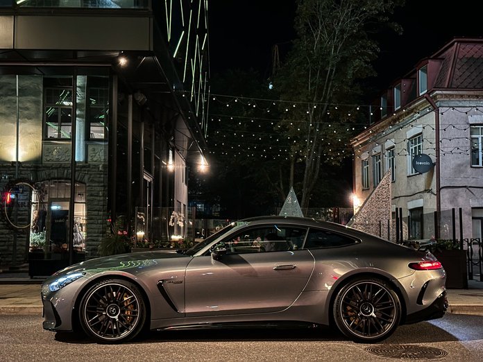 Mercedes-AMG GT 63