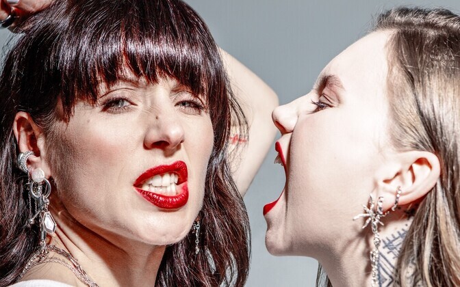 Ansambel Sadu avaldas debüütalbumi "Probleemid paradiisis" | Muusika