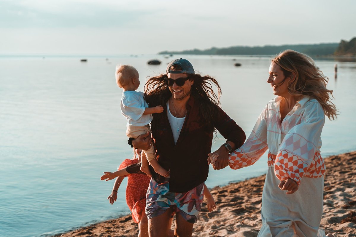VAATA | Daniel Levi toob ekraanile intiimse perevideo, mille kaadreid varem pole nähtud