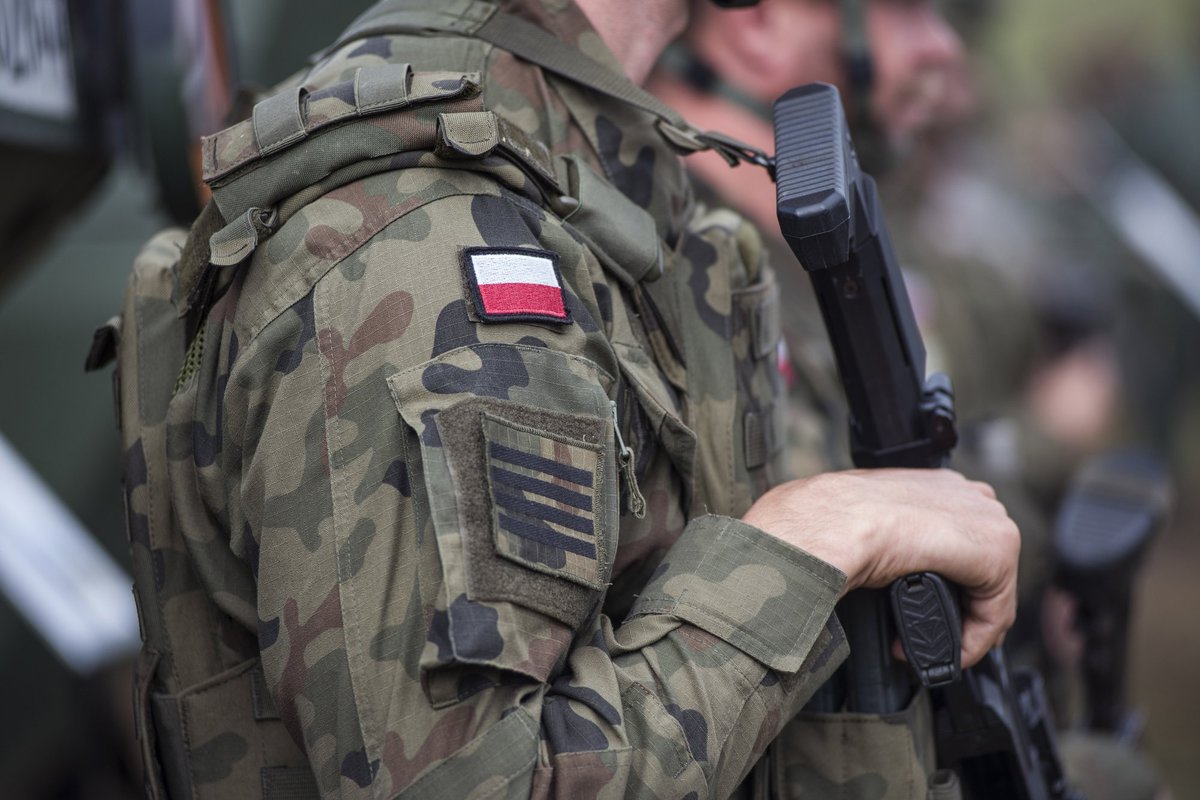 Poola plaanib anda loa Ukraina kohal lendavad objektid alla tulistada