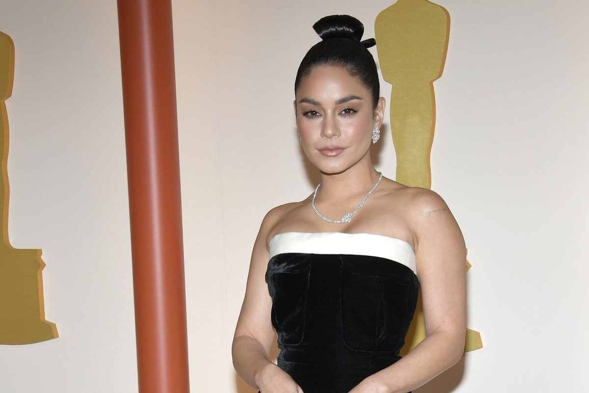 KLÕPS | Näitlejanna Vanessa Hudgens demonstreerib aina kasvavat beebikõhtu