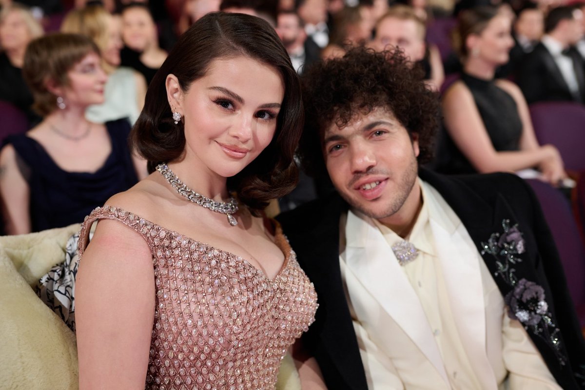 KLÕPSUD | Lauljanna Selena Gomez abiellus muusikaprodutsendist kallima Benny Blancoga