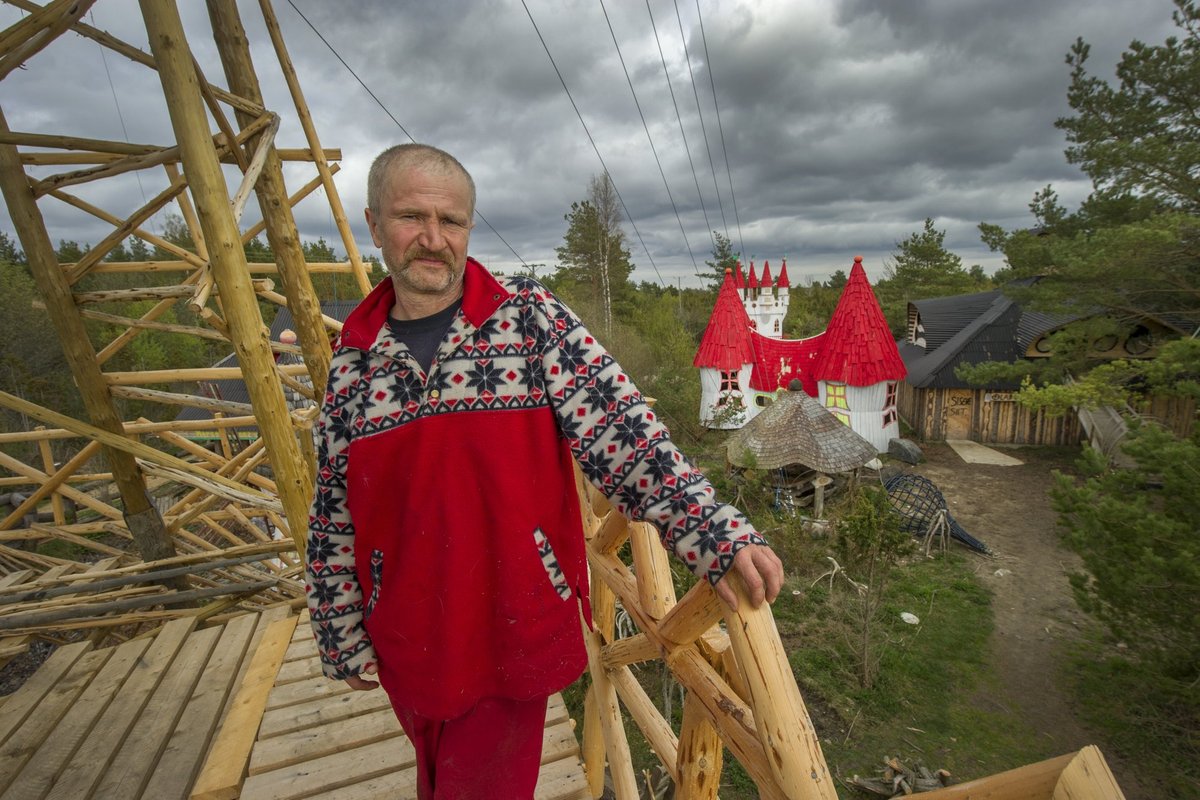 Suri Hiiumaa Eiffeli torni ehitaja Jaan Alliksoo