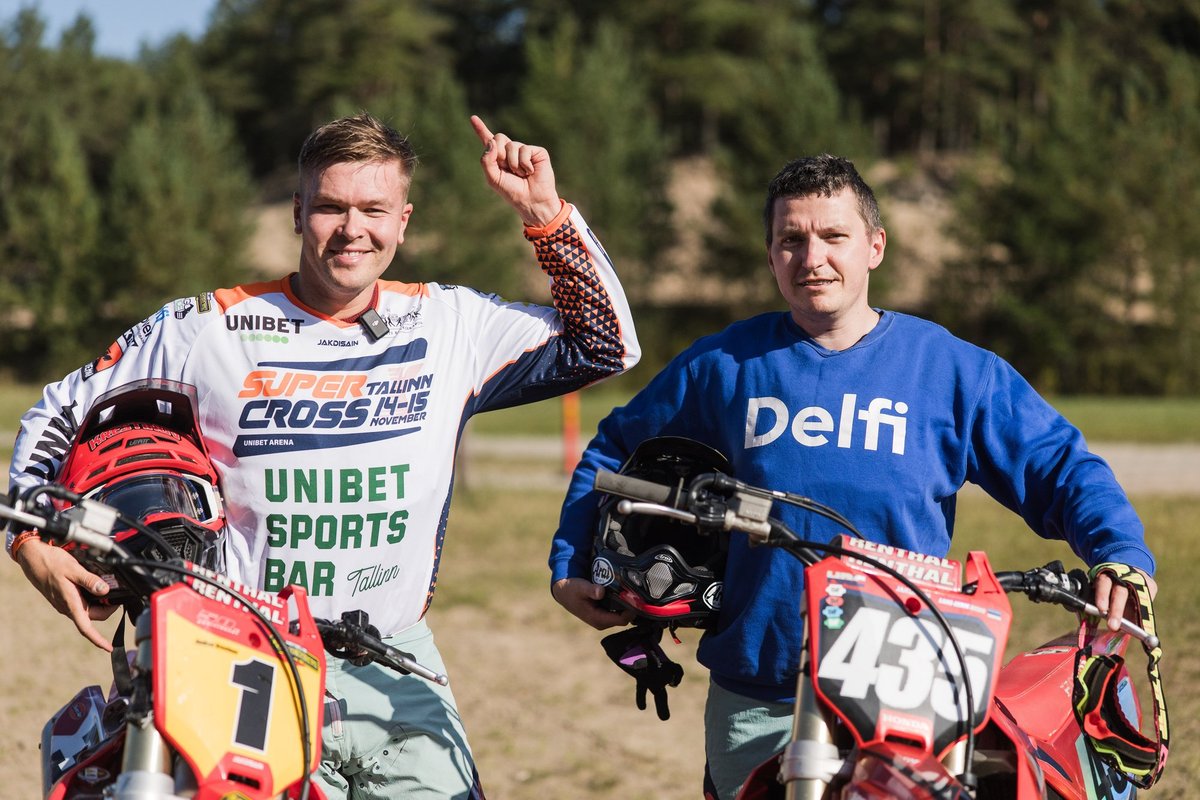 DELFI VIDEO | Eksperiment: ajakirjanik Leheste ja ralliekspert Poom taltsutasid krossitsikleid