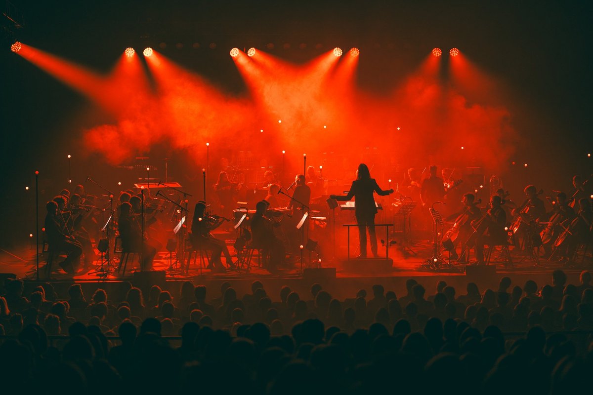 ARVUSTUS | Orkestriga mängivad paljud ansamblid, Scorpionsist Metallicani. Aga vähesed suudavad seda nii nagu Sigur Rós