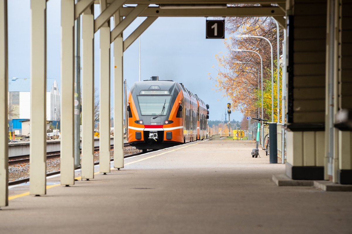 Tapa jaama tööd venivad: Tartu rongid jätkavad ajutise graafikuga