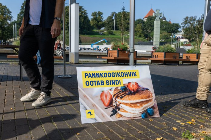 Viimase aja trend on valimistelkide all pannkooke küpsetada.