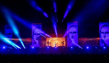 FOTOD | Kaunis vaatemäng! Pärnu valgusfestival Öövalgel meelitas Düüni suure rahvahulga