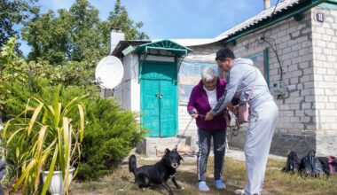 DELFI UKRAINAS | „Ma ei palunud, et mind „vabastataks“.“ 55 aastat ühes majas elanud venekeelne pere sunniti pagema