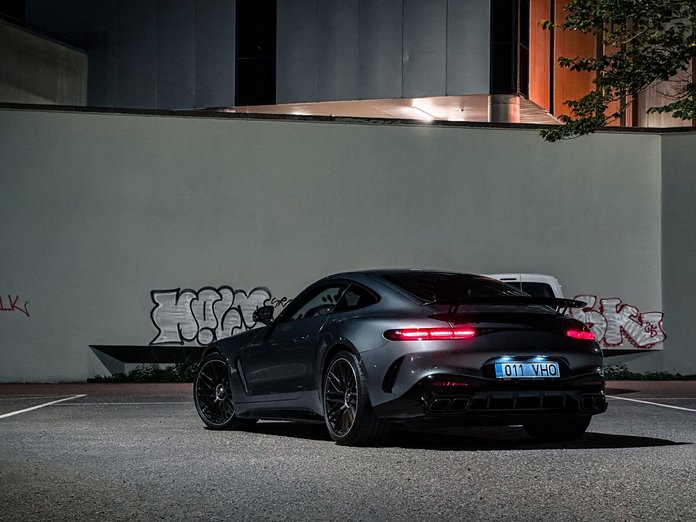 Mercedes-AMG GT 63