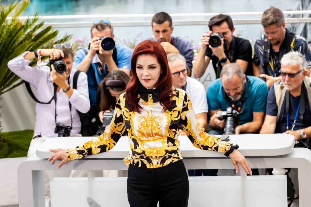 Priscilla Presley pihib raamatus abordist, armusuhtest Kardashianiga ja tütre surmast